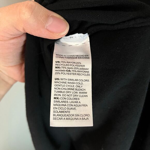 Chicos v neck black sweater with rhinestones on sleeve size Large Chicos size 2 - Picture 8 of 9